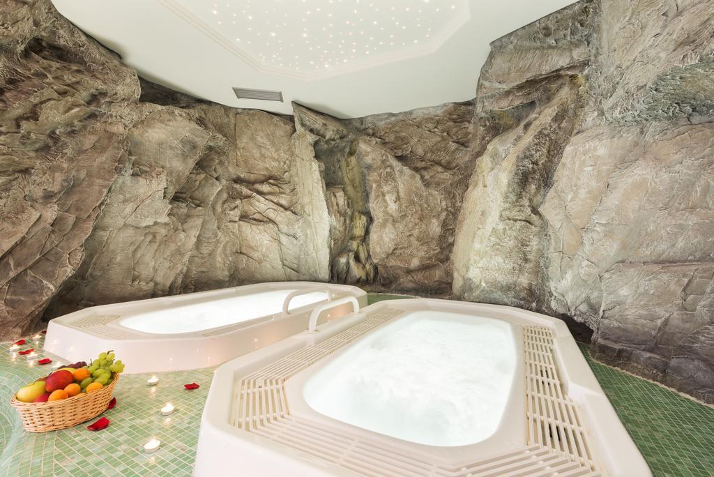 Hotel Klotz 산레오나르도인파씨리아 외부 사진
