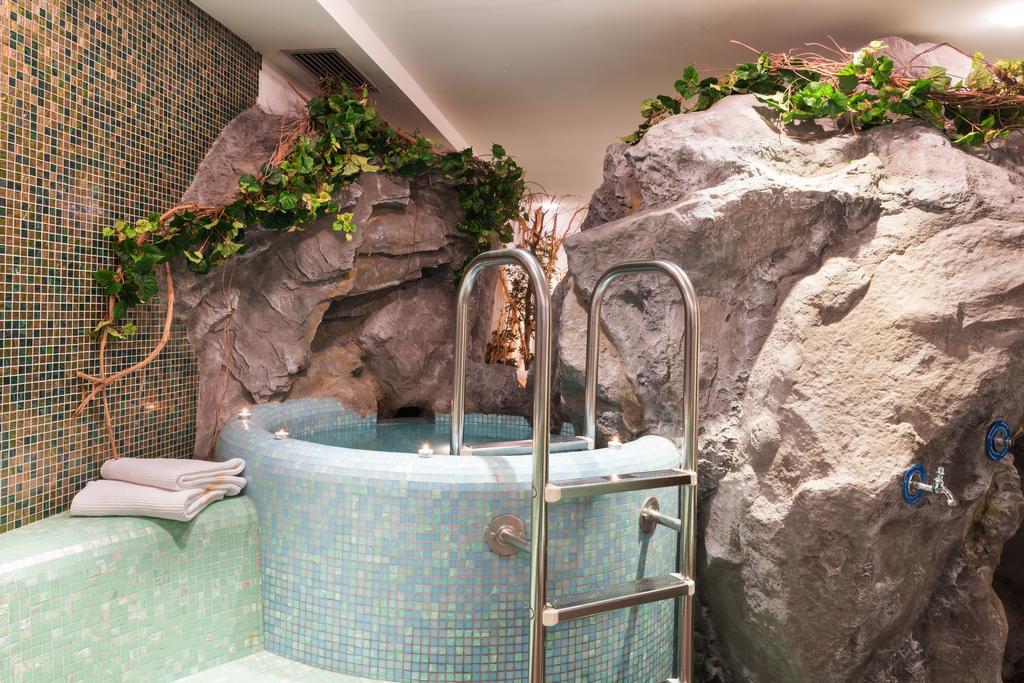 Hotel Klotz 산레오나르도인파씨리아 외부 사진